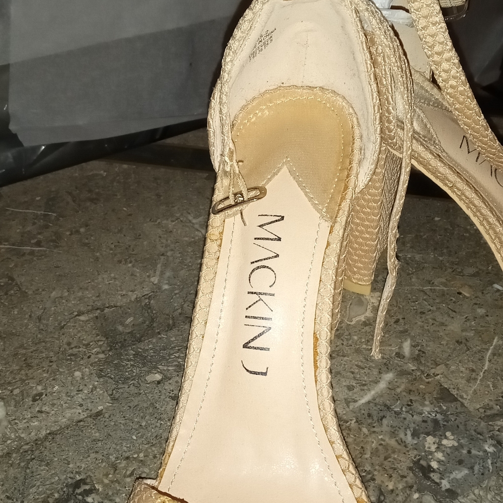 Women's makinj heels